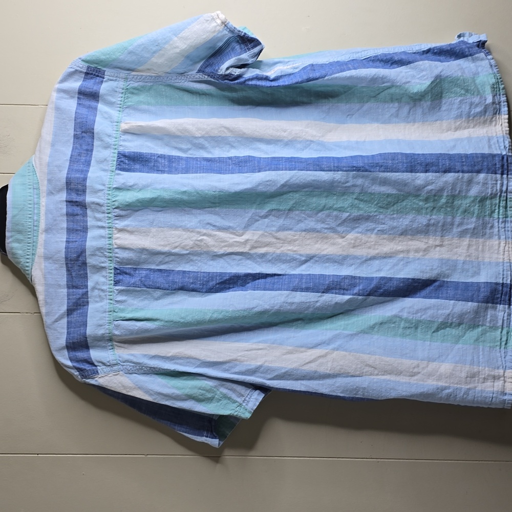 American Eagle Striped Button Up Resort Shirt Large - Picture 8 of 11